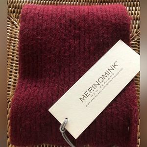 NWT NZ. Merino Mink Scarf Color “ WoolShed” Rich Red Wine color. OS